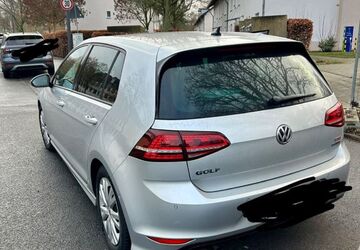 VW Golf 91.000 km 15.100 &euro; Kamp-Lintfort 47475
