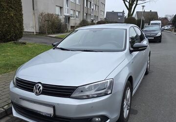 VW Jetta 105.000 km 10.000 &euro; Kamp Lintfort 47475
