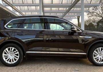 VW Touareg 148.000 km 33.950 &euro; Dinslaken 46539