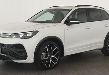 VW Tiguan 13.990 km 50.184 &euro; Düsseldorf 40233