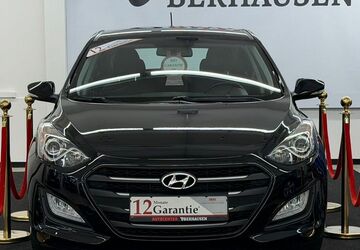 Hyundai i30 98.727 km 10.299 &euro; Oberhausen 46049