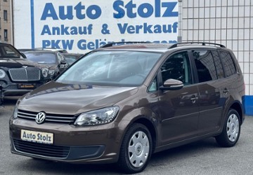 VW Touran 104.303 km 7.900 &euro; Oberhausen 46045