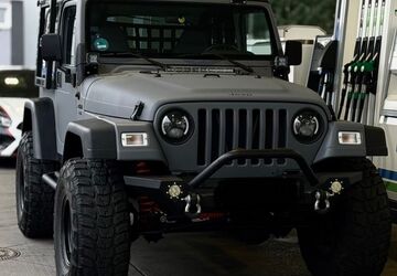 Jeep Wrangler 174.500 km 33.999 &euro; Recklinghausen 45661