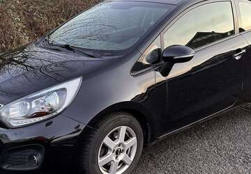 Kia Rio 80.000 km 5.890 &euro; Dinslaken 46539