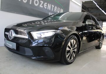 Mercedes-Benz A 180 140.371 km 19.490 &euro; Düsseldorf 40233