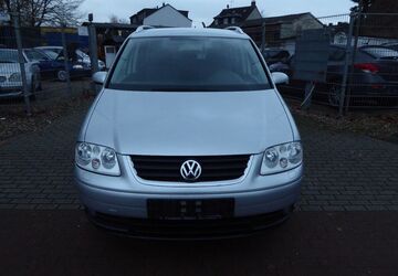 VW Touran 196.000 km 3.490 &euro; Duisburg 47249