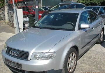 Audi A4 180.000 km 1.650 &euro; Oberhausen 46149