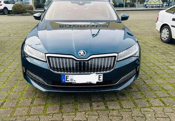 Skoda Superb 52.000 km 22.500 &euro; Essen 45147