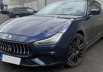 Maserati Ghibli 98.000 km 43.500 &euro; Moers 47441