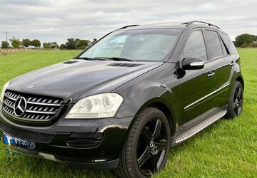 Mercedes-Benz ML 500 209.000 km 14.300 &euro; Rheinberg 47495
