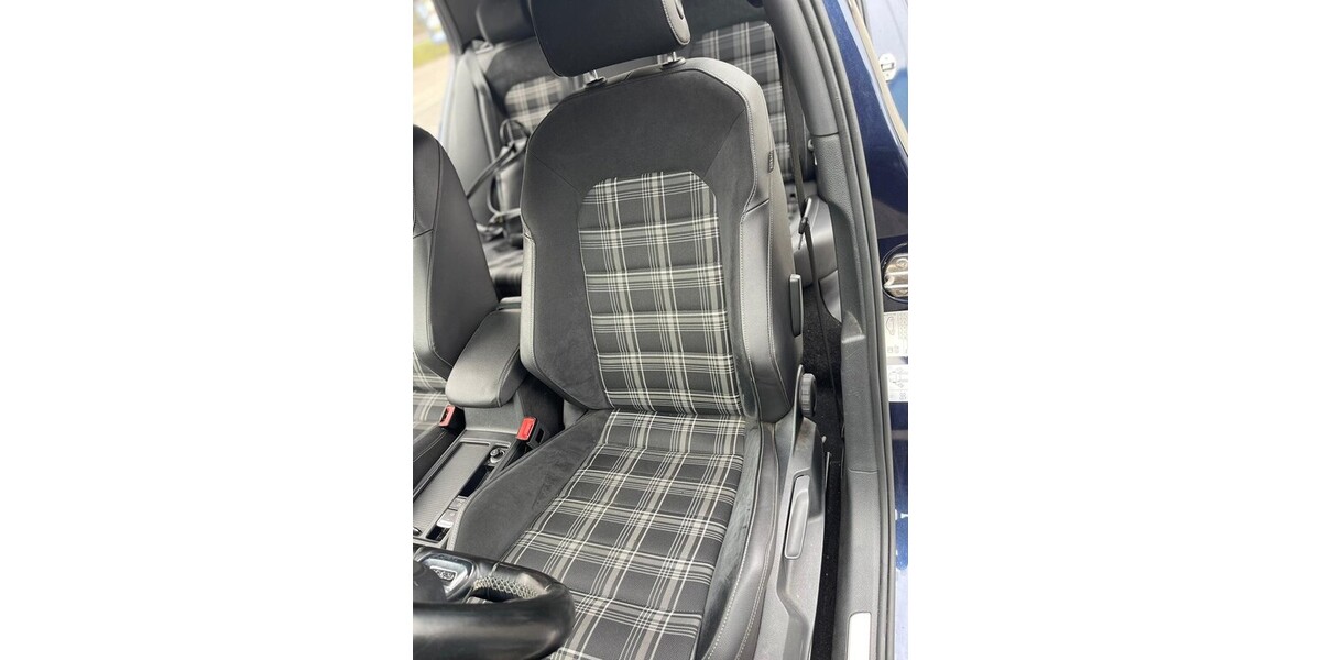 VW Golf VII GTD 150.399 km 18.000 &euro; Duisburg 47051