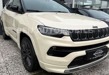 Jeep Compass 87.000 km 22.499 &euro; Wesel 46485