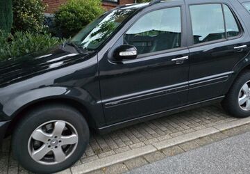 Mercedes-Benz ML 270 338.000 km 3.500 &euro; Heiligenhaus 42579