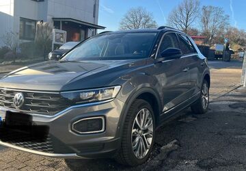 VW T-Roc 147.000 km 22.300 &euro; Düsseldorf 40625