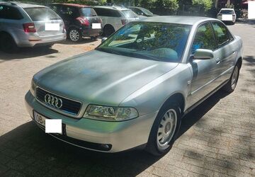 Audi A4 259.000 km 3.500 &euro; Oberhausen 46119
