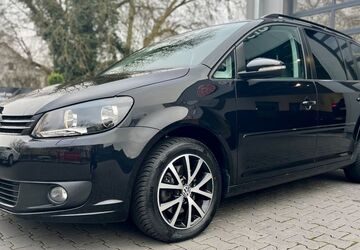 VW Touran 127.400 km 10.980 &euro; Bochum 44894