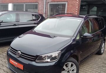 VW Touran 156.200 km 6.880 &euro; Düsseldorf 40549