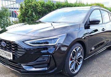 Ford Focus 13.800 km 31.480 &euro; Düsseldorf 40589