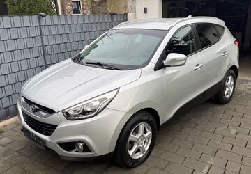 Hyundai ix35 115.000 km 8.700 &euro; Duisburg 47137