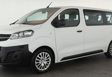 Opel Vivaro 55.600 km 27.184 &euro; Düsseldorf 40233