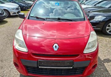 Renault Clio 235.000 km 1.690 &euro; Oberhausen 46149