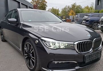BMW 730 96.839 km 31.100 &euro; Bochum 44795
