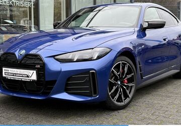 BMW i4 27.133 km 57.880 &euro; Mülheim 45472