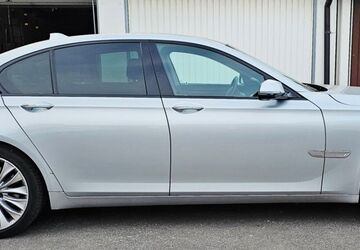 BMW 740 89.700 km 22.990 &euro; Oberhausen 46045