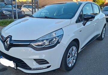 Renault Clio 153.000 km 5.799 &euro; Oberhausen 46149