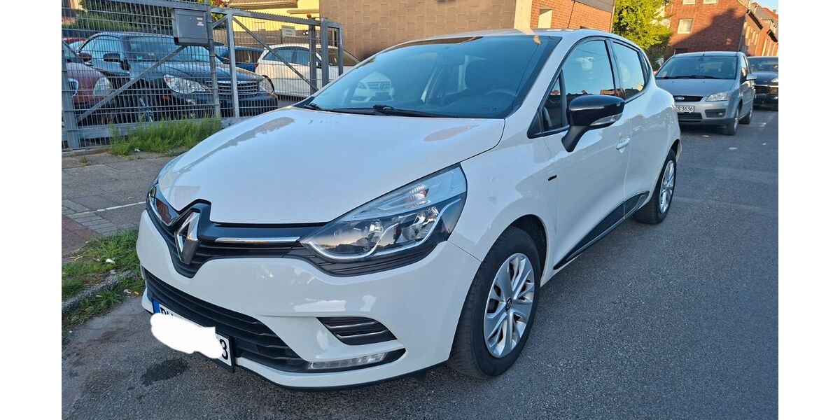 Renault Clio 153.000 km 5.799 &euro; Oberhausen 46149