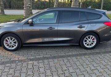 Ford Focus 63.000 km 17.500 &euro; Oberhausen 46119
