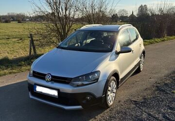 VW Polo 111.000 km 8.000 &euro; Düsseldorf 40227