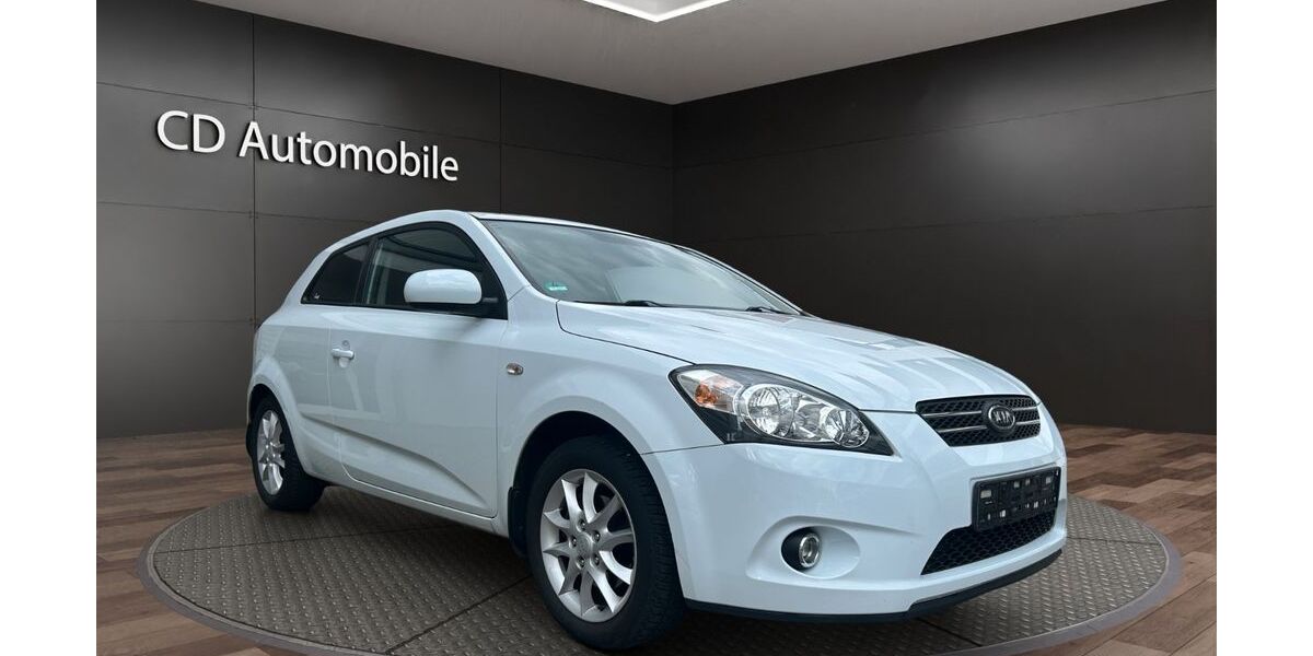 Kia ceed / Ceed 184.000 km 3.390 &euro; Recklinghausen 45659