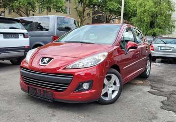 Peugeot 207 156.000 km 6.490 &euro; Essen 45144