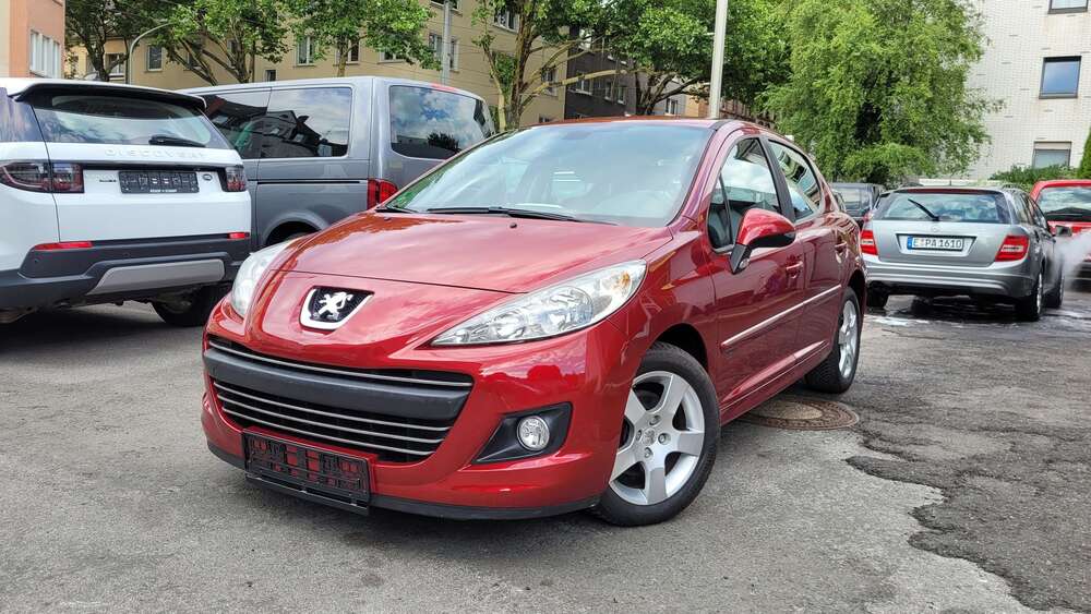 Peugeot 207 156.000 km 6.490 &euro; Essen 45144