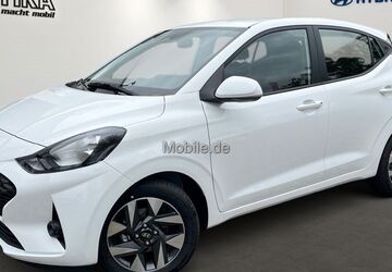 Hyundai i10 2.640 km 16.989 &euro; Oberhausen 46149