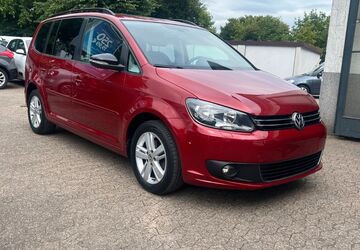 VW Touran 148.000 km 8.980 &euro; Essen 45141
