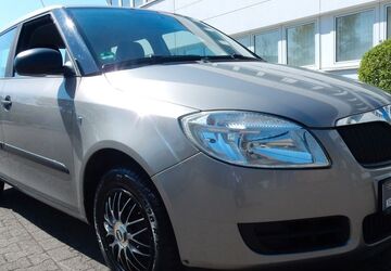 Skoda Fabia 159.341 km 2.599 &euro; Oberhausen 46047