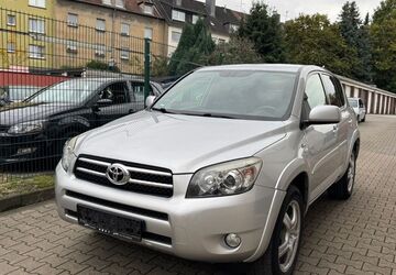 Toyota RAV 4 182.000 km 4.899 &euro; Essen 45143