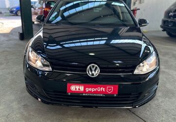 VW Golf 92.300 km 10.990 &euro; Oberhausen 46149