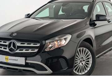 Mercedes-Benz GLA 180 91.750 km 15.460 &euro; Düsseldorf 40599