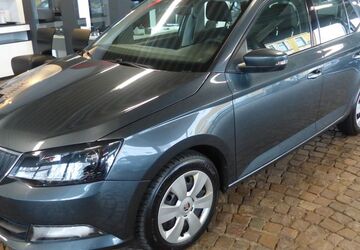 Skoda Fabia 117.585 km 9.250 &euro; Gelsenkirchen 45888