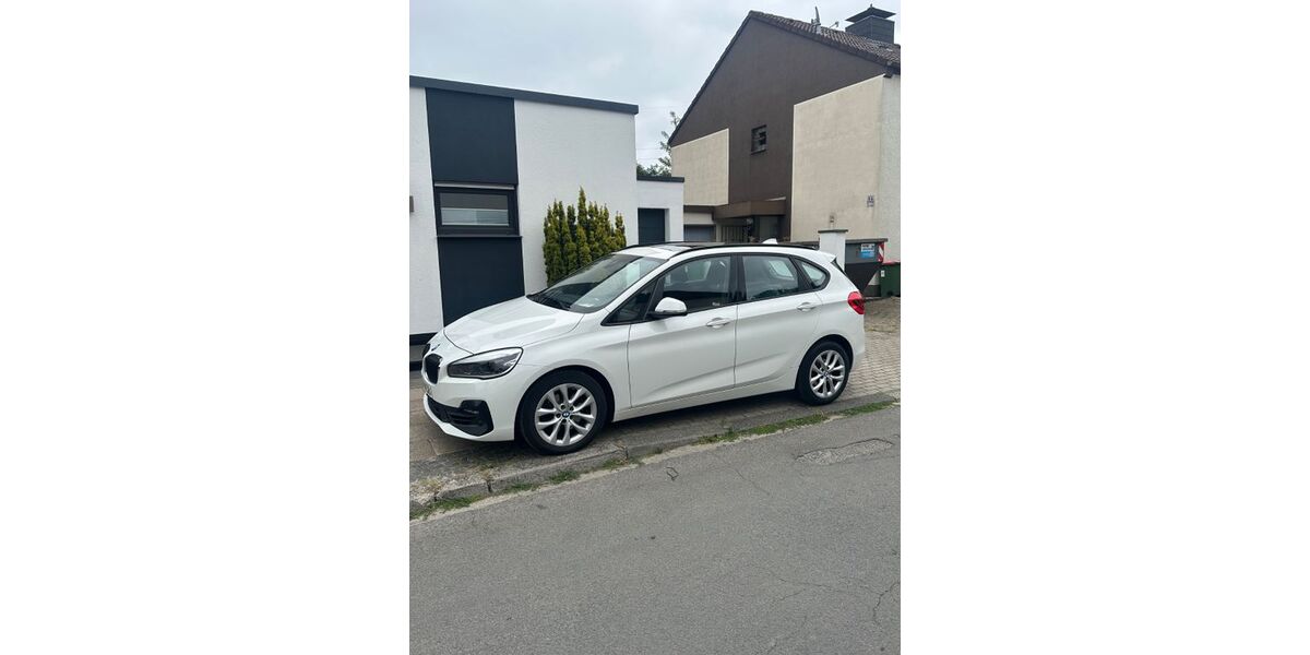 BMW 220 Active Tourer 104.500 km 16.100 &euro; Oberhausen 46045