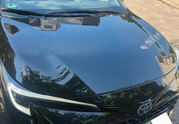Toyota Corolla 171.000 km 18.900 &euro; Duisburg 47051
