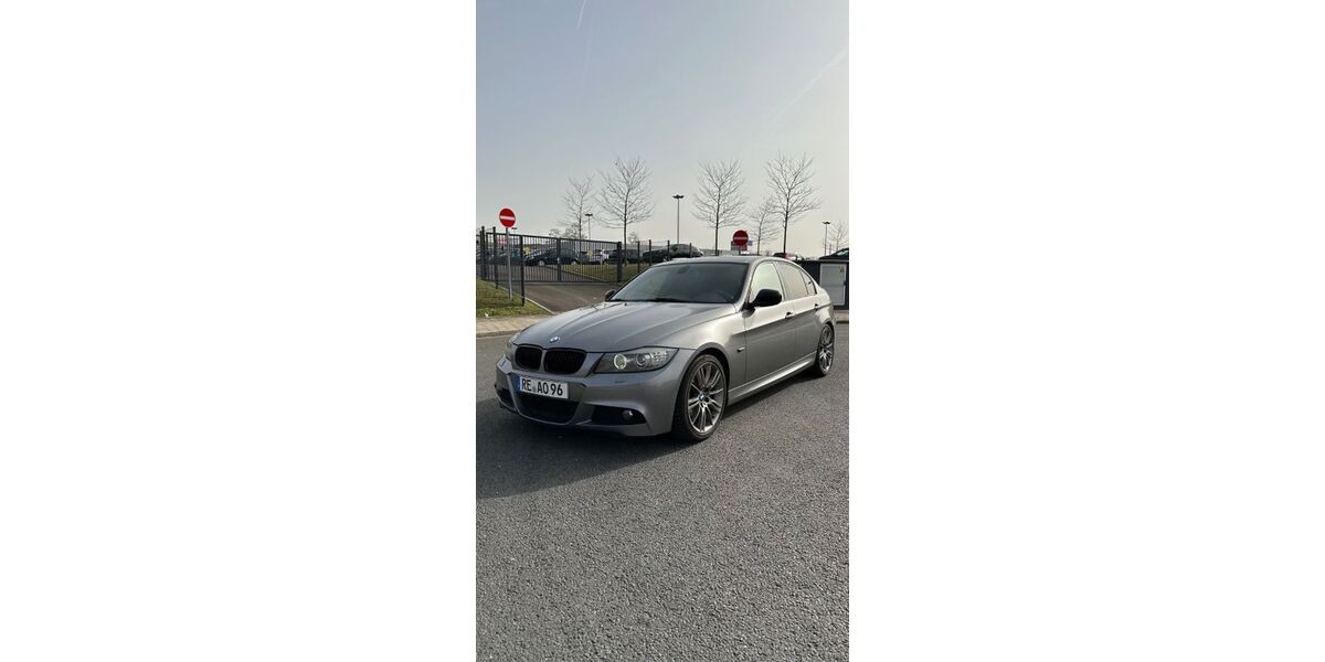 BMW 320 288.000 km 8.900 &euro; Marl 45772