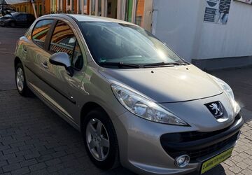 Peugeot 207 85.000 km 3.490 &euro; Essen 45143
