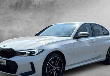 BMW 330 20.107 km 45.015 &euro; Krefeld 47800