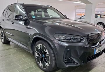 BMW iX3 14.835 km 45.990 &euro; Gelsenkirchen 45899