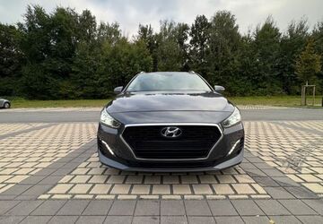 Hyundai i30 181.300 km 9.000 &euro; Bochum 44805