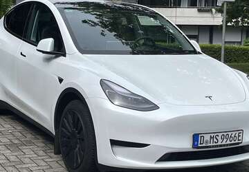 Tesla Model Y 75.000 km 30.900 &euro; Erkrath 40699